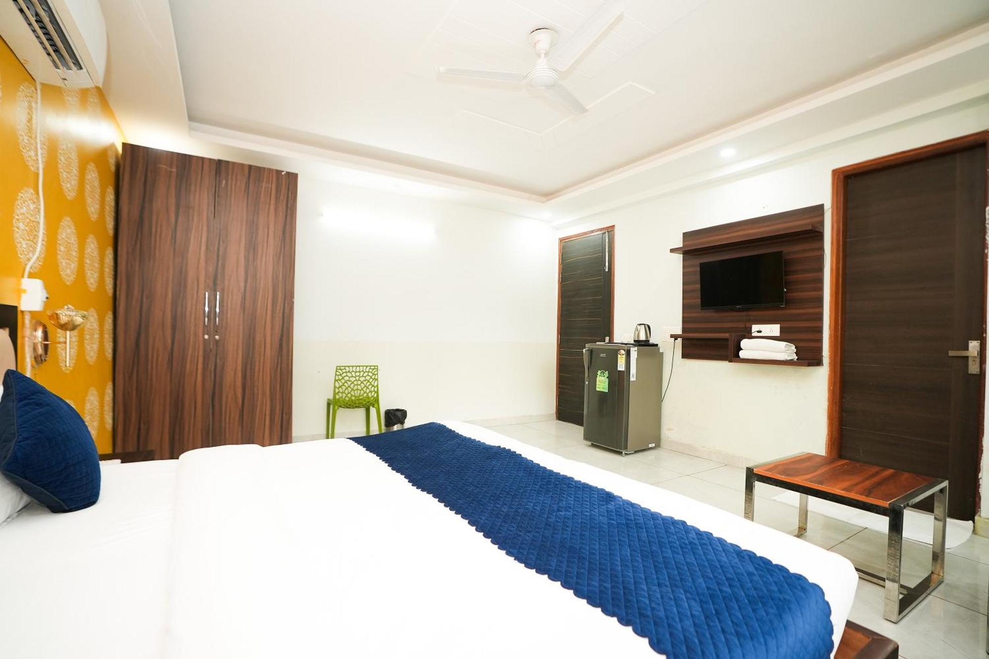 Hotel Tanvi Premium Residency Near Artemis Hospital, Gurugram Gurgaon Exterior foto
